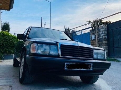 Mercedes 190