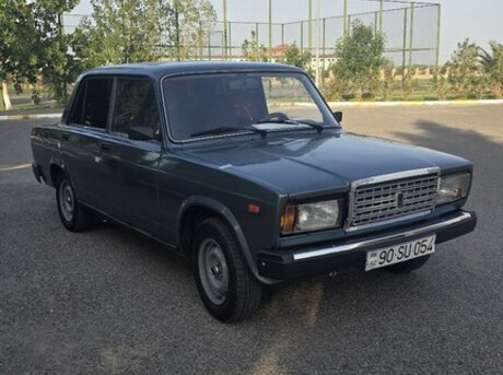 LADA (VAZ) 2107