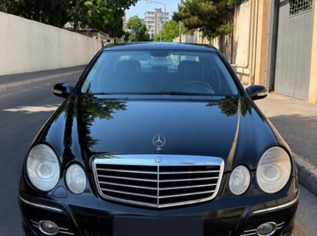 Mercedes E 200