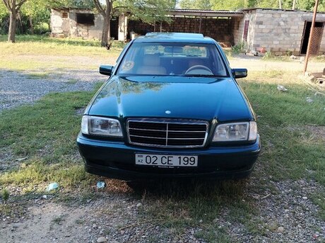 Mercedes C 230