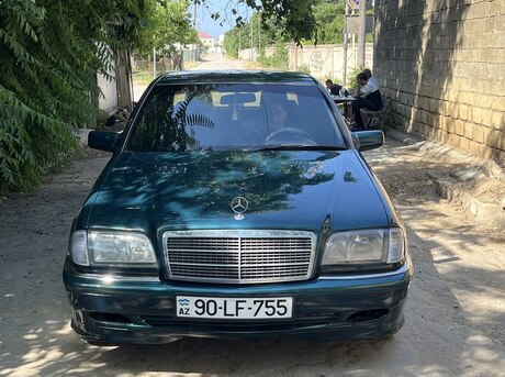 Mercedes C 180