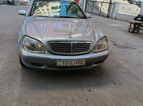 Mercedes S 320