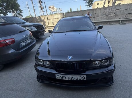 BMW 523