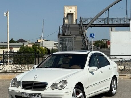 Mercedes C 240
