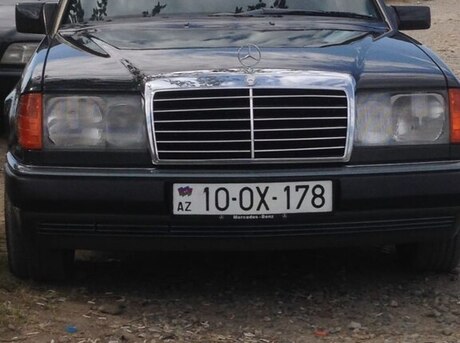 Mercedes 230 E