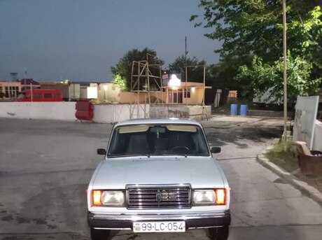 LADA (VAZ) 2107