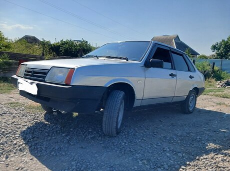 LADA (VAZ) 21099