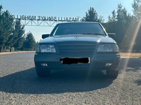 Mercedes C 220
