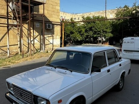 LADA (VAZ) 2107