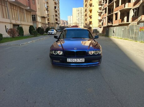 BMW 740