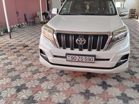 Toyota Land Cruiser Prado