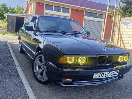 BMW 525
