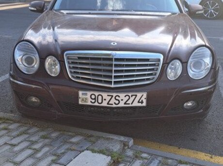 Mercedes E 230