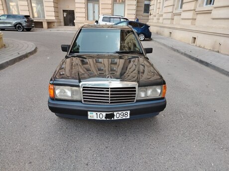 Mercedes 190