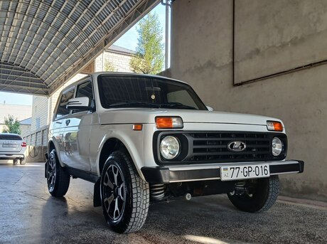 LADA (VAZ) Niva