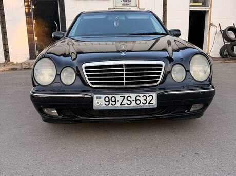 Mercedes E 220