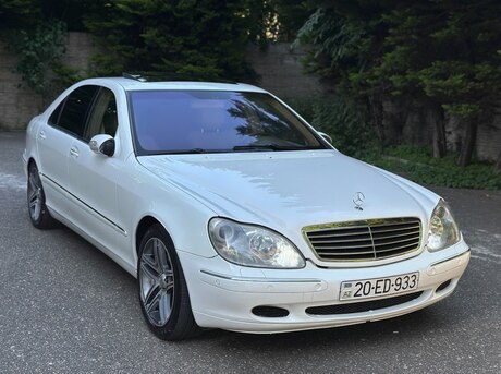 Mercedes S 320