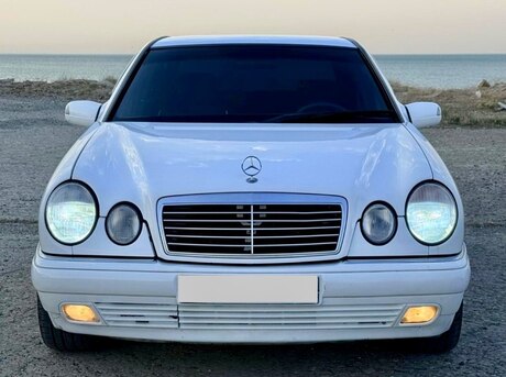Mercedes E 280