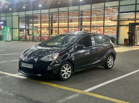 Toyota Prius C