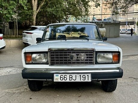 LADA (VAZ) 2107
