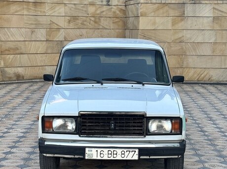 LADA (VAZ) 2107