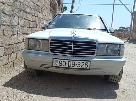 Mercedes 190