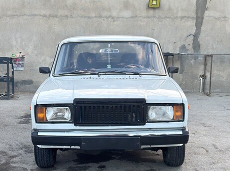 LADA (VAZ) 2107