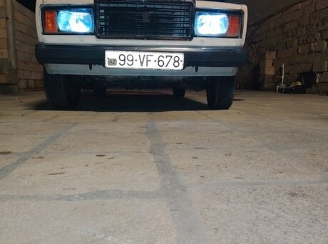 LADA (VAZ) 2107