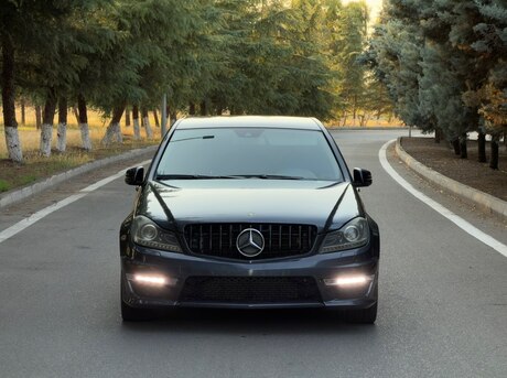 Mercedes C 180
