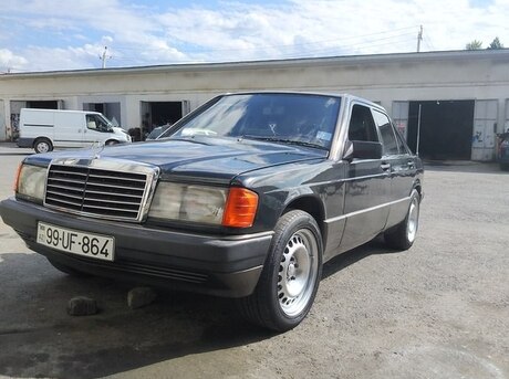 Mercedes 190