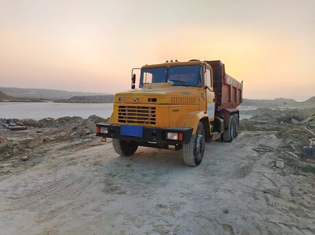 KrAZ 65053