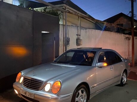 Mercedes E 280