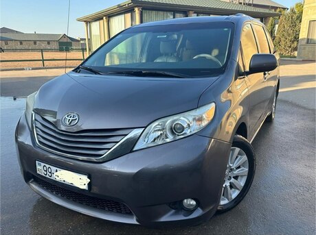 Toyota Sienna