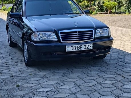 Mercedes C 180