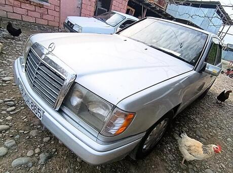 Mercedes 200 D