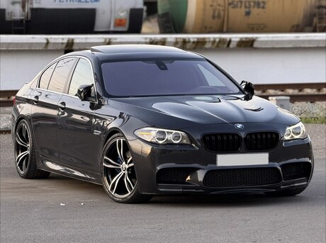 BMW 528