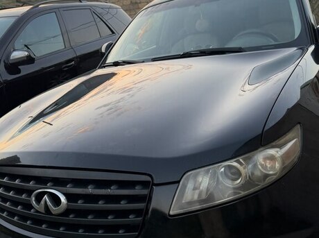 Infiniti FX35