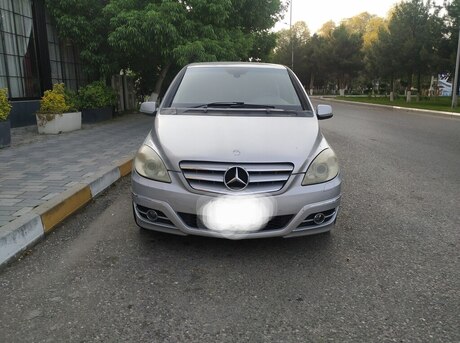 Mercedes B 170
