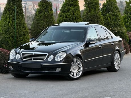 Mercedes E 240