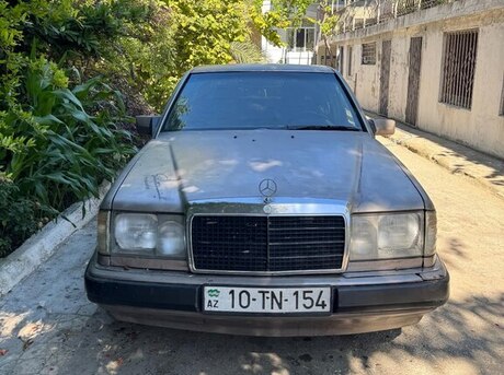 Mercedes 200 E