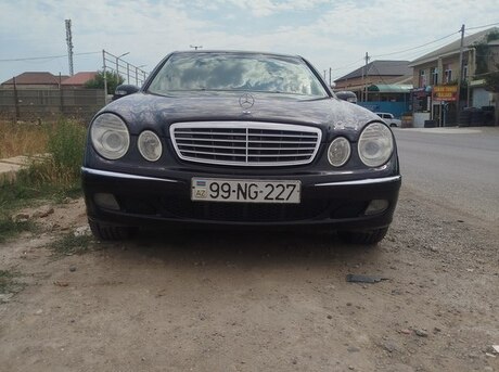 Mercedes E 220