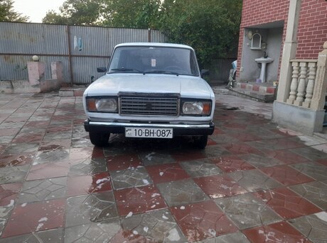 LADA (VAZ) 2107