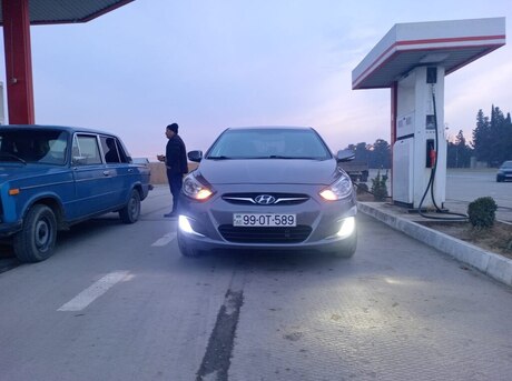 Hyundai Accent