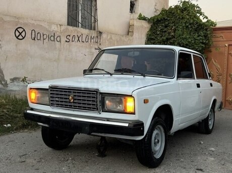 LADA (VAZ) 2107