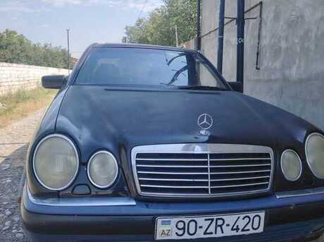 Mercedes E 230