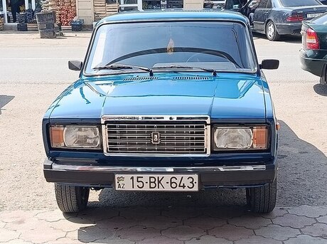LADA (VAZ) 2107