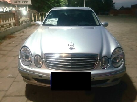 Mercedes E 220