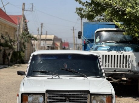 LADA (VAZ) 2107