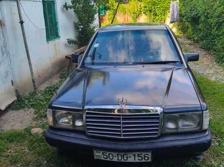 Mercedes 190