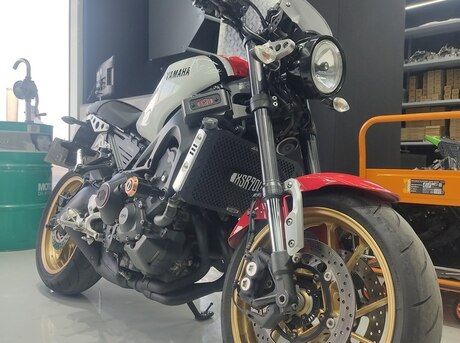 Yamaha XSR900